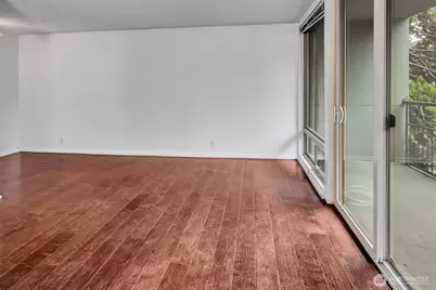 507 W Mercer Street #104, Seattle, WA 98119 - Photo 7