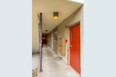 600 W Emerson Street, Seattle, WA 98119 - Photo 15