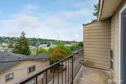 600 W Emerson Street, Seattle, WA 98119 - Photo 9