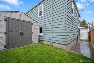 3903 SW Dakota St, Seattle, WA 98116 - Photo 33