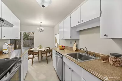 12240 SE 60th Street #43, Bellevue, WA 98006 - Photo 13