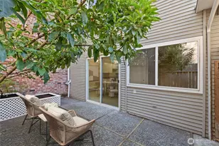 12240 SE 60th St, Bellevue, WA 98006 - Photo 23