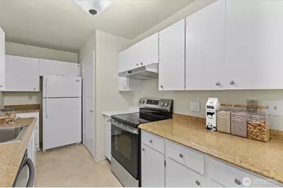 12240 SE 60th Street #43, Bellevue, WA 98006 - Photo 7