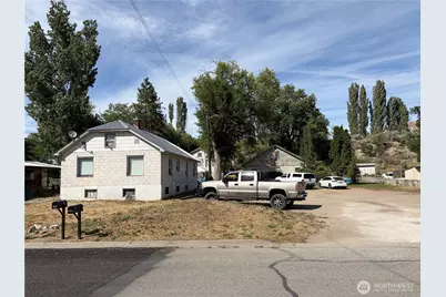 309 E 7th Street, Tonasket, WA 98855 - Photo 13