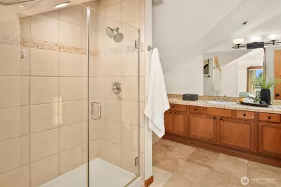 3670 Dayton Avenue N #B, Seattle, WA 98103 - Photo 23