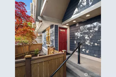 3670 Dayton Avenue N #B, Seattle, WA 98103 - Photo 3