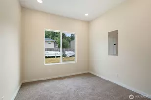 610 E 7th St, Port Angeles, WA 98362 - Photo 21