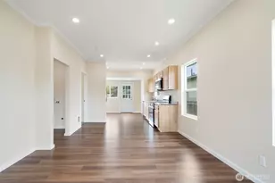 610 E 7th St, Port Angeles, WA 98362 - Photo 5