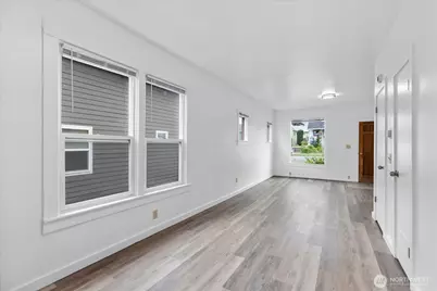 2307 Rockefeller, Everett, WA 98201 - Photo 5