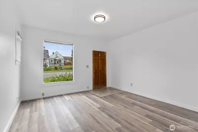 2307 Rockefeller, Everett, WA 98201 - Photo 3