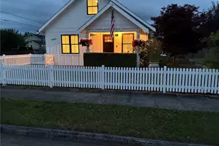 1977 Harding St, Enumclaw, WA 98022 - Photo 1