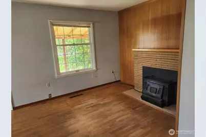 2002 S 84th Avenue, Yakima, WA 98903 - Photo 3