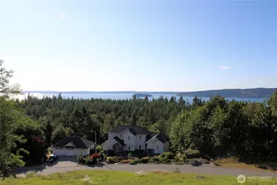 1076 Malvern Hills Drive, Camano Island, WA 98282 - Photo 9