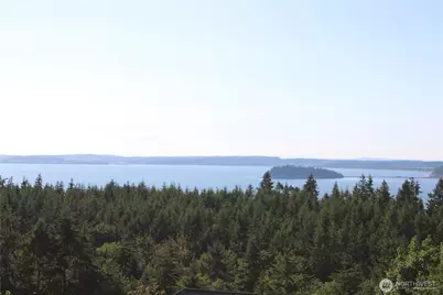 1076 Malvern Hills Drive, Camano Island, WA 98282 - Photo 11