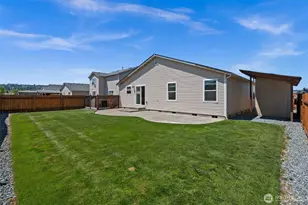 212 Mazza St NE, Orting, WA 98360 - Photo 25