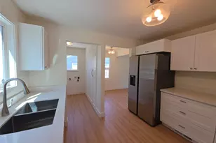818 118th St S, Tacoma, WA 98444 - Photo 7