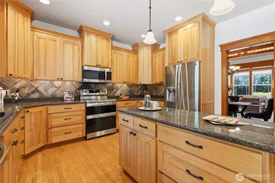 30217 Retreat Kanaskat Road SE, Ravensdale, WA 98051 - Photo 13