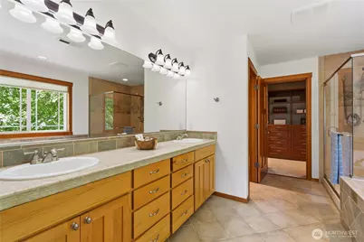 30217 Retreat Kanaskat Road SE, Ravensdale, WA 98051 - Photo 31