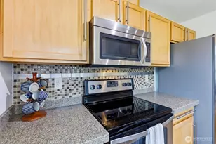 14200 69th Dr SE, Snohomish, WA 98296 - Photo 17