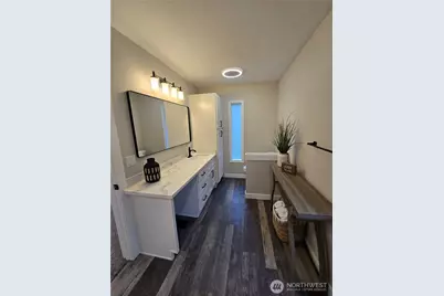 31207 W Lake Morton Drive SE, Kent, WA 98042 - Photo 11