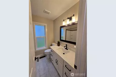31207 W Lake Morton Drive SE, Kent, WA 98042 - Photo 13