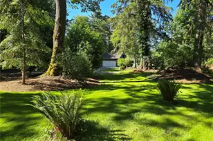 31207 W Lake Morton Dr SE, Kent, WA 98042 - Photo 25