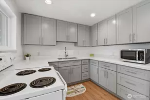 851 Pierce Ave NE, Renton, WA 98056 - Photo 11