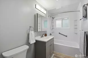 851 Pierce Ave NE, Renton, WA 98056 - Photo 13