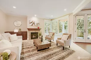 13042 NE 8th St, Bellevue, WA 98005 - Photo 21