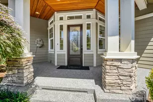 13042 NE 8th St, Bellevue, WA 98005 - Photo 3