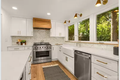 9121 228th Street SW, Edmonds, WA 98026 - Photo 9