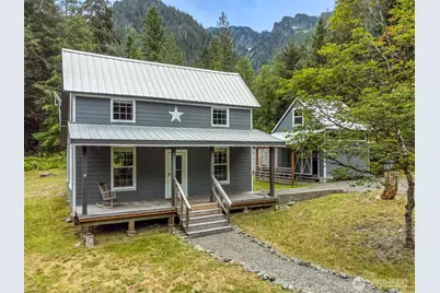 204 Whitton Avenue, Granite Falls, WA 98252 - Photo 1