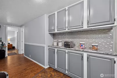 20614 124th Street E, Bonney Lake, WA 98391 - Photo 13