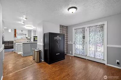 20614 124th Street E, Bonney Lake, WA 98391 - Photo 15