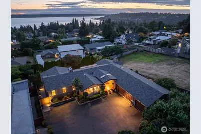 18631 2nd Avenue SW, Normandy Park, WA 98166 - Photo 1