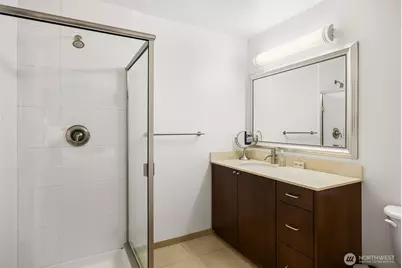 209 27th Avenue E #B, Seattle, WA 98112 - Photo 17