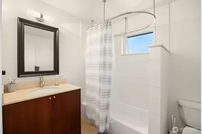 209 27th Avenue E #B, Seattle, WA 98112 - Photo 15