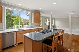8701 113th Ave SE, Newcastle, WA 98056 - Photo 9
