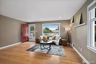 11326 14th Avenue Northeast, Seattle, WA 98125 - Photo 5