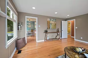 11326 14th Avenue Northeast, Seattle, WA 98125 - Photo 3