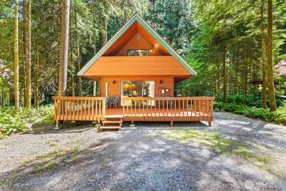 7082 Rainier Way, Glacier, WA 98244 - Photo 1