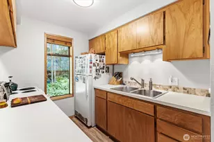 7082 Rainier Way, Glacier, WA 98244 - Photo 5