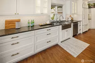 21219 SE 39th St, Sammamish, WA 98075 - Photo 9
