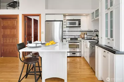 201 Galer Street #301, Seattle, WA 98109 - Photo 13