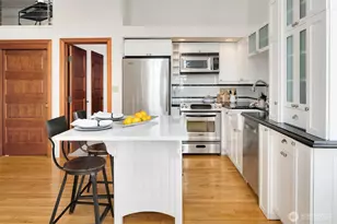 201 Galer St, Seattle, WA 98109 - Photo 13