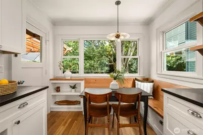 1914 3rd Avenue N, Seattle, WA 98109 - Photo 9