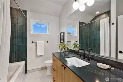 2006 C 19th Avenue S, Seattle, WA 98144 - Photo 17