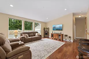 10705 50th Ave E, Tacoma, WA 98446 - Photo 5
