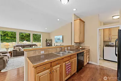 10705 50th Avenue E, Tacoma, WA 98446 - Photo 11