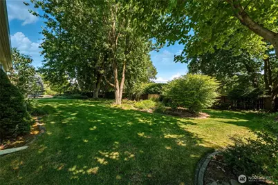 956 SE Garrison Drive, College Place, WA 99324 - Photo 35